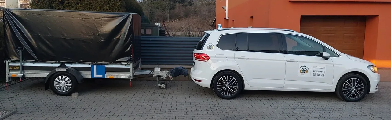 Výcvik s osobním automobilem a přívěsem